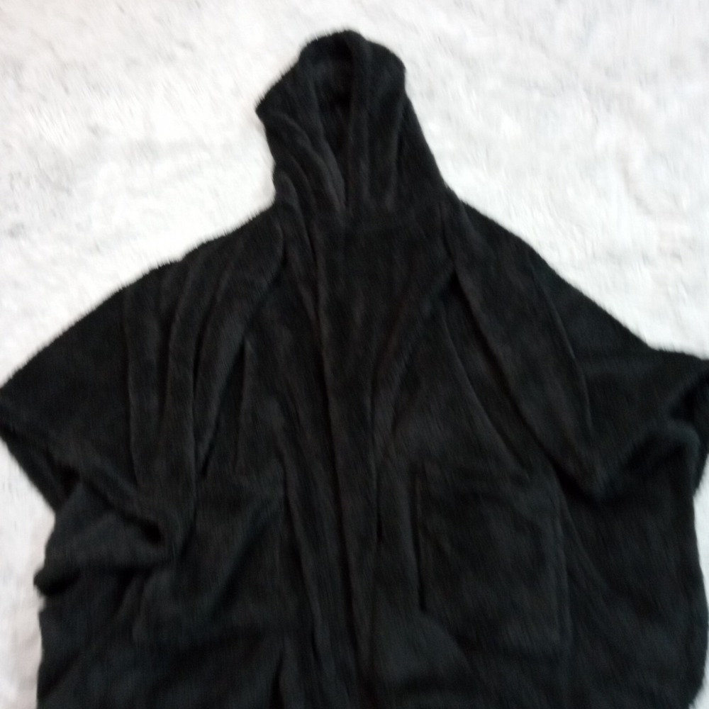 G.I.L.I. Sweater Womens Poncho Hoodie Black Fleece Pockets Soft XXS